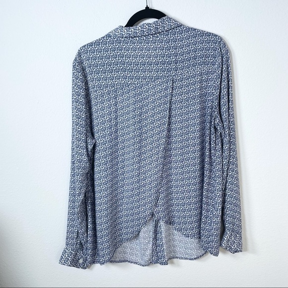 BCBGeneration Blouse Sz Large - Picture 12 of 13